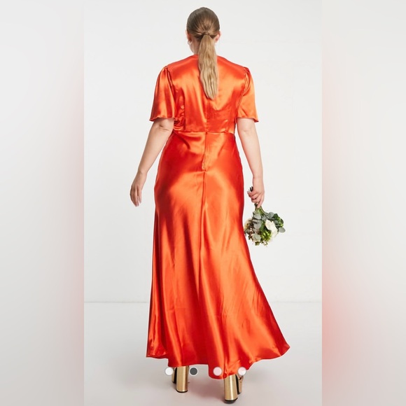 Little Mistress Plus Bridesmaids V-Neck Tea Dress in Sunset Orange 14 Maxi Silky - Picture 3 of 15
